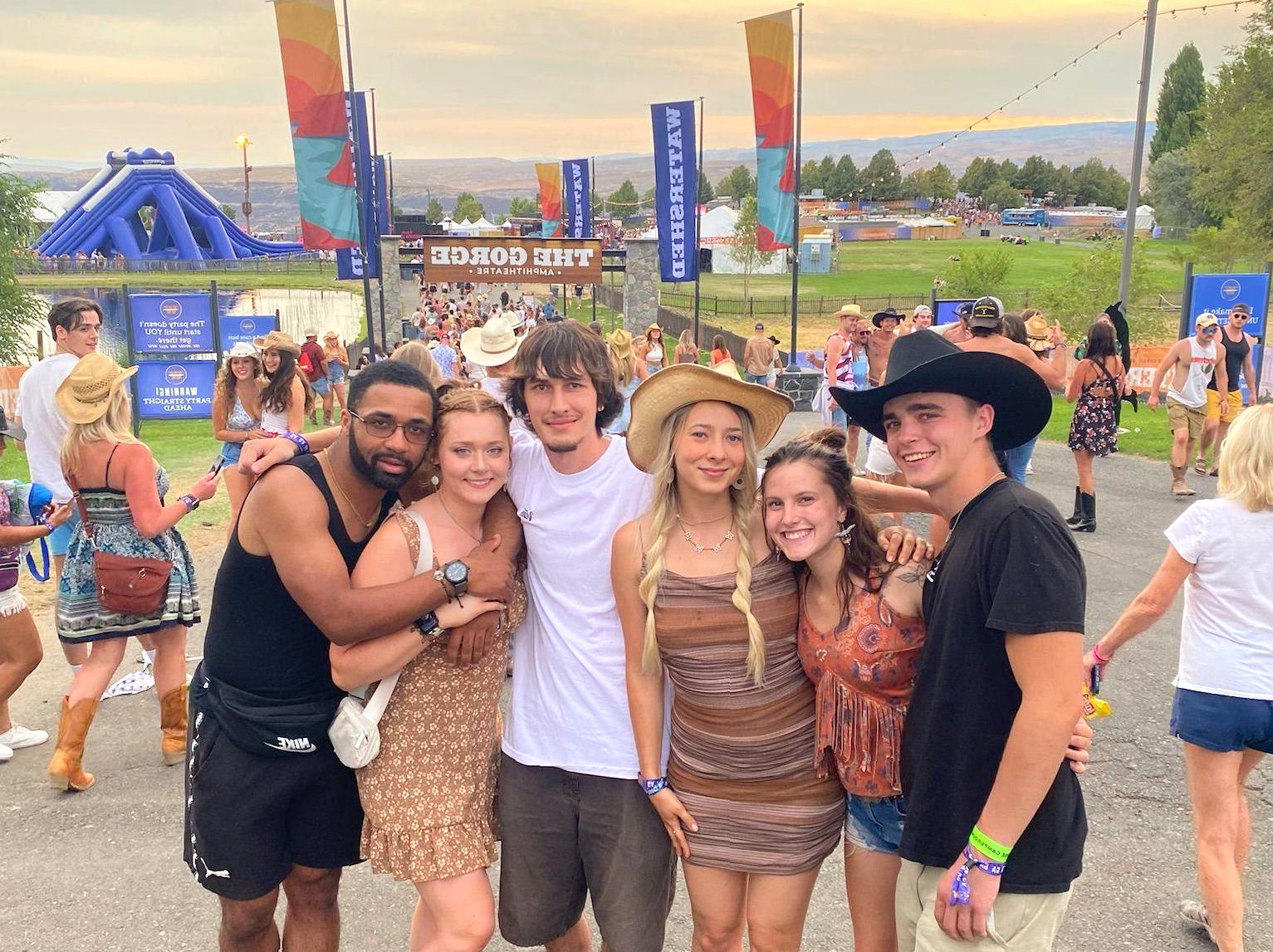 10oxen | Attend the Stone Country Festival: Celebrating Culture in Kakadu 10oxen | Attend the Stone Country Festival: Celebrating Culture in Kakadu